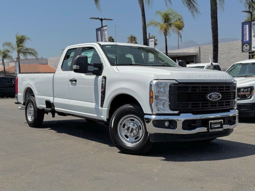 New 2026 Ford F250 XL w/ XL Chrome Package image 2