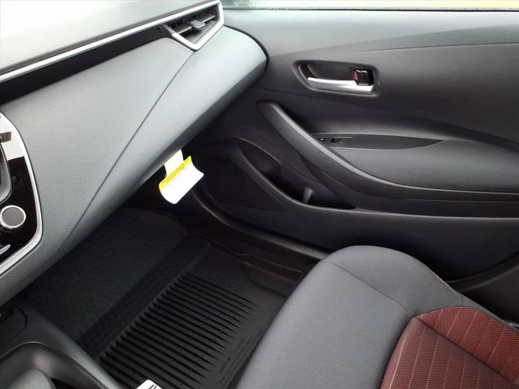 New 2026 Toyota Corolla SE w/ SE Package FWD image 18