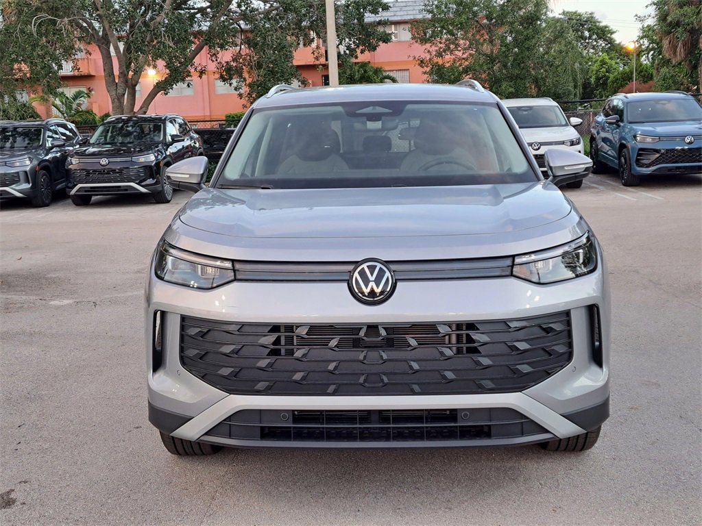 New 2026 Volkswagen Tiguan S w/ 18" Wheel Package image 2