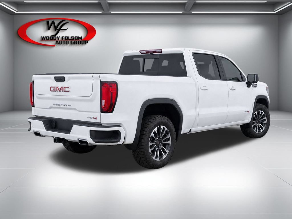 Used 2023 GMC Sierra 1500 AT4 w/ AT4 Premium Package AWD/4WD image 4