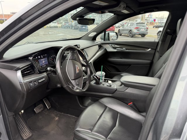 Used 2022 Cadillac XT5 Sportv w/ Technology Package image 4