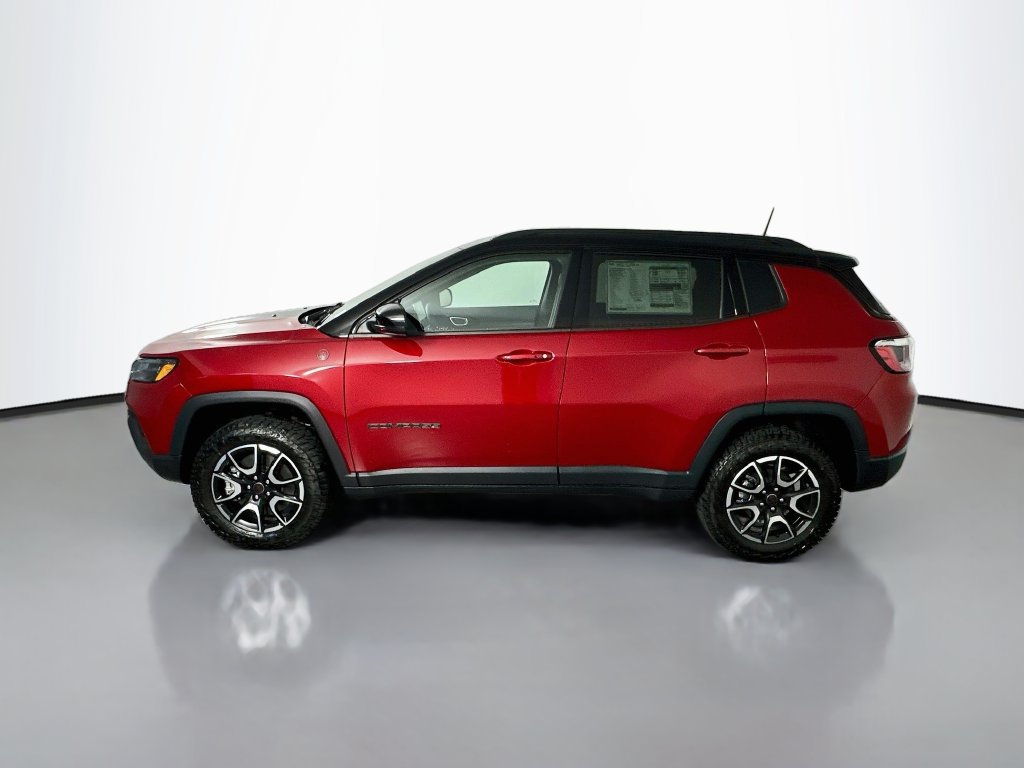 New 2026 Jeep Compass Trailhawk w/ Sun, Sound & Navigation Group AWD/4WD image 4