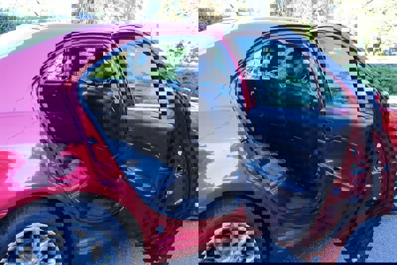 Used 2010 Ford Fusion SEL image 6