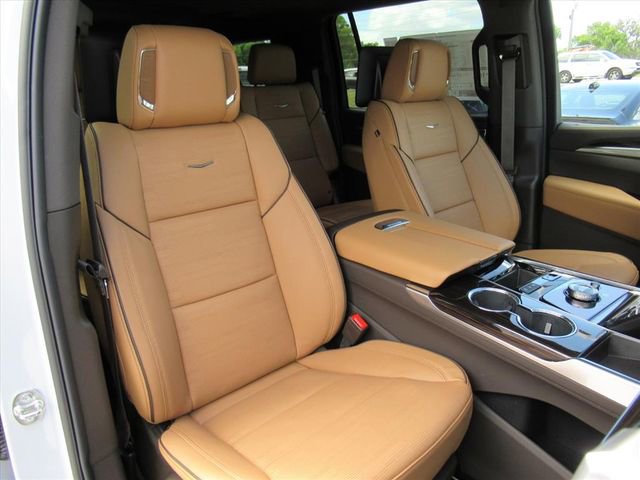 New 2026 Cadillac Escalade ESV Luxury w/ Touring Package image 8