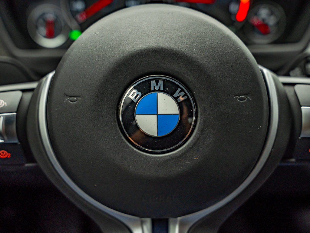 Used 2018 BMW M3 RWD image 28