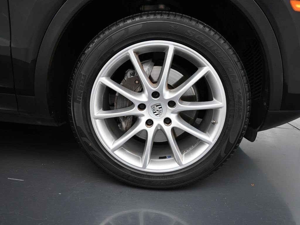 Used 2019 Porsche Cayenne image 33