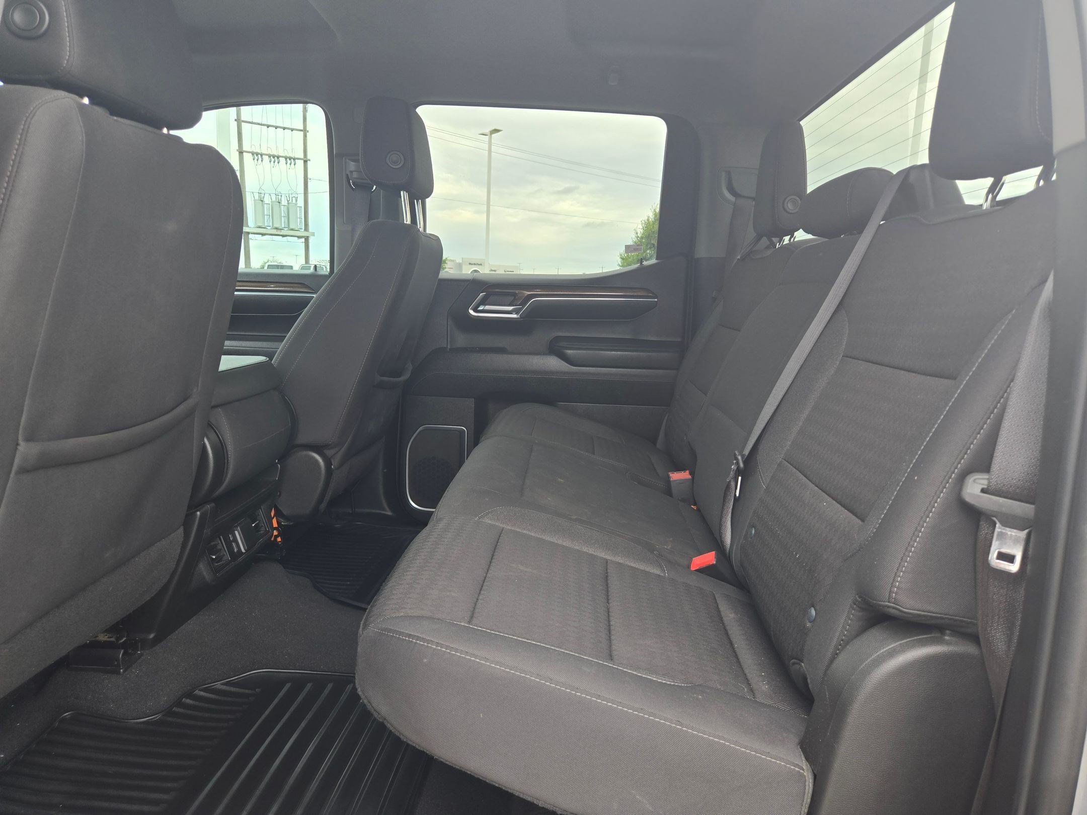Certified 2024 Chevrolet Silverado 1500 LT RWD image 14
