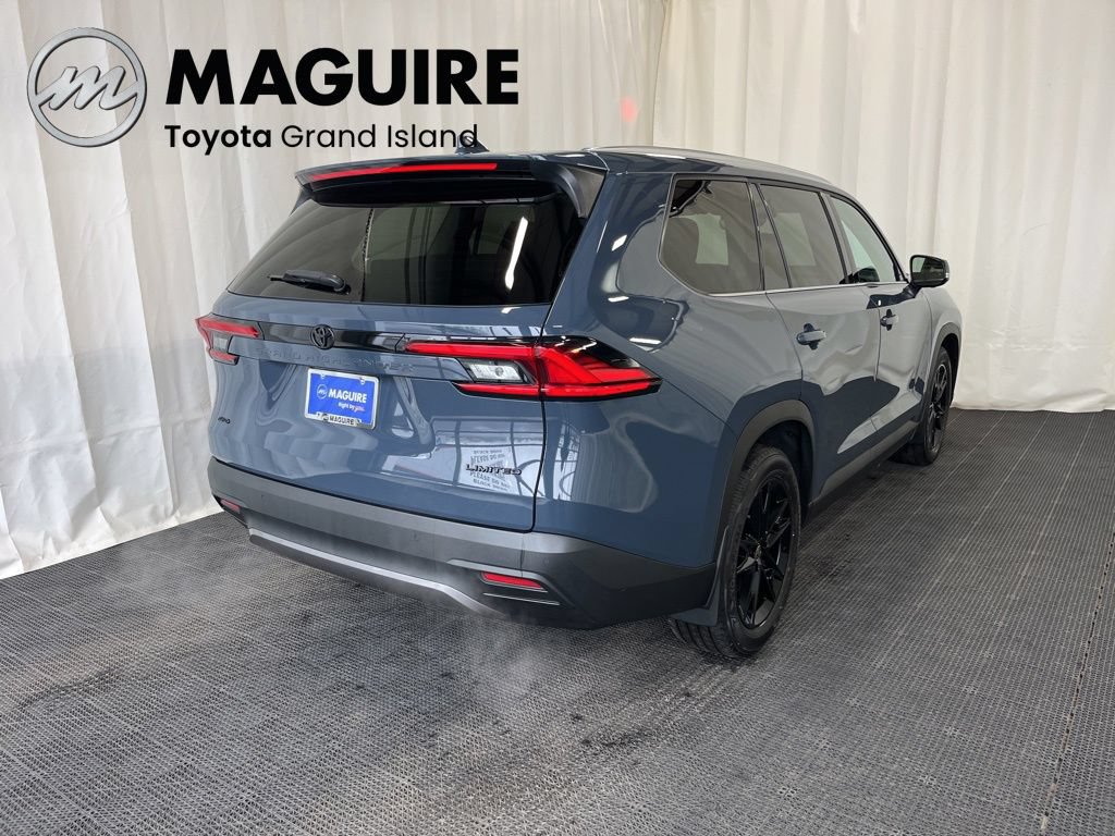 Used 2024 Toyota Grand Highlander AWD image 31