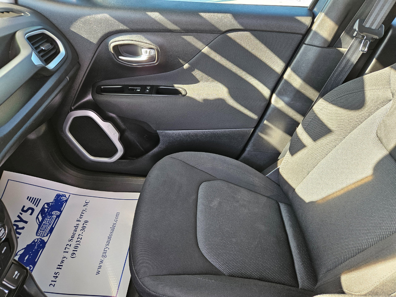 Used 2021 Jeep Renegade Sport w/ Sport Appearance Group image 14