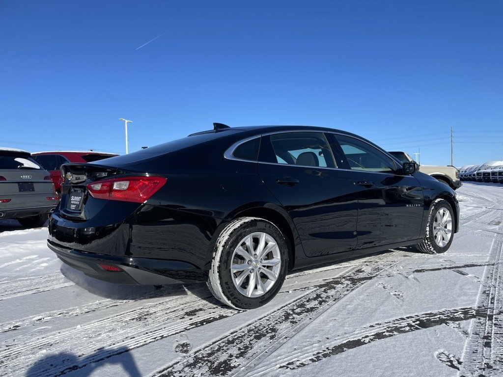 Used 2025 Chevrolet Malibu LT image 4