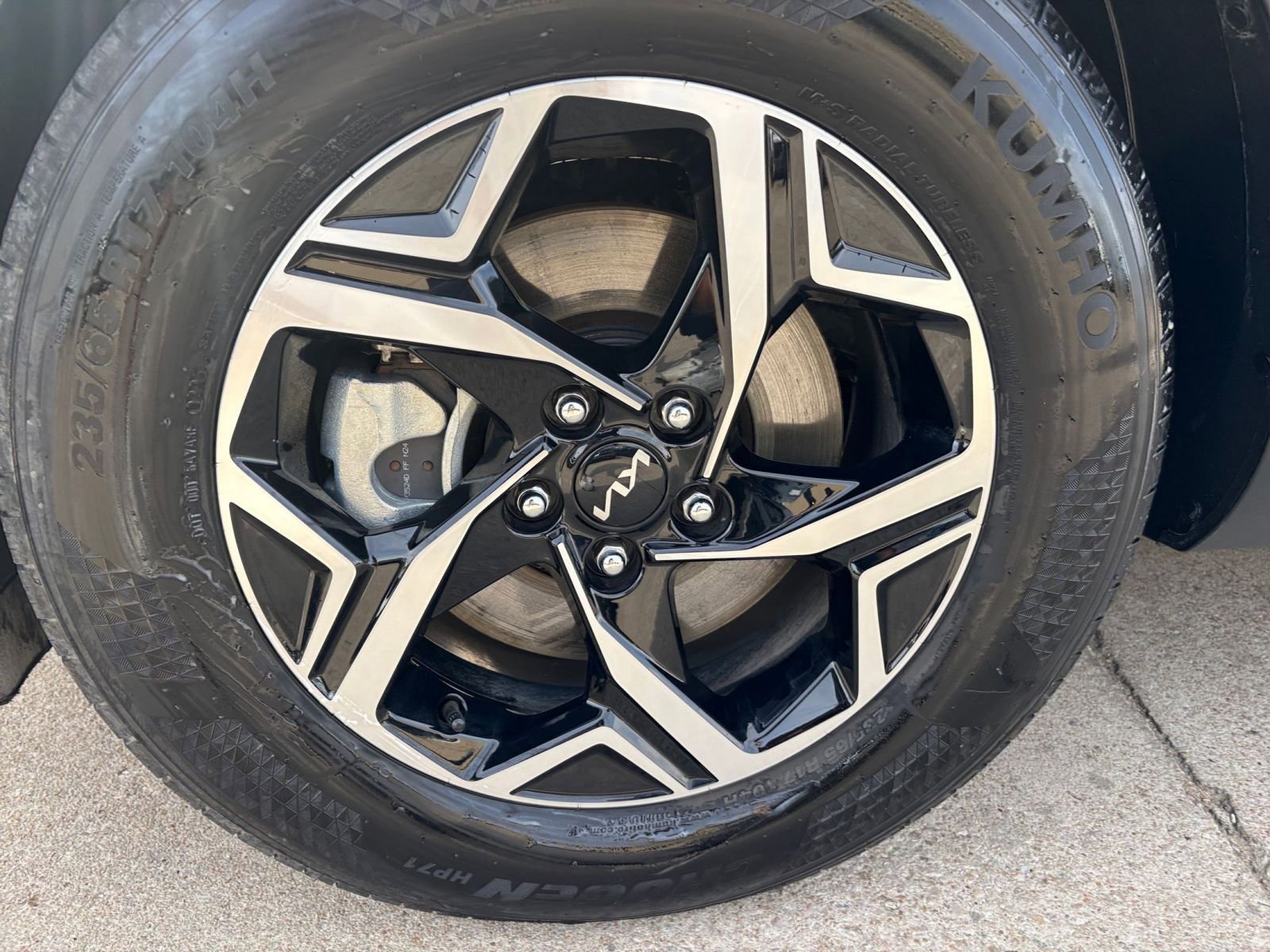 Used 2025 Kia Sportage LX image 28