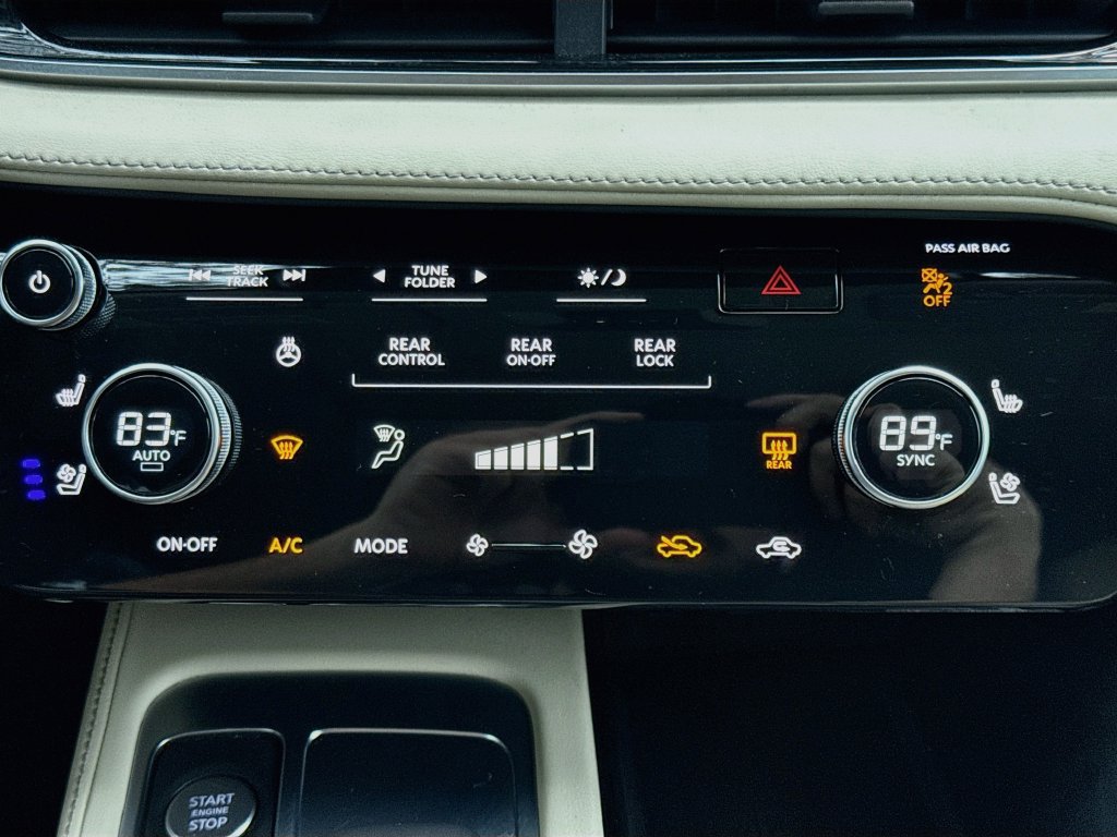 Certified 2023 INFINITI QX60 Luxe w/ Performance Audio Package AWD/4WD image 17
