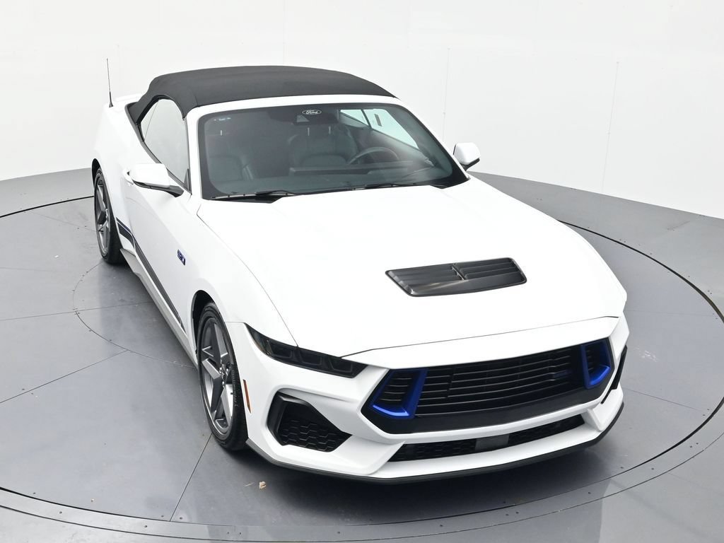 Used 2025 Ford Mustang GT Premium RWD image 31