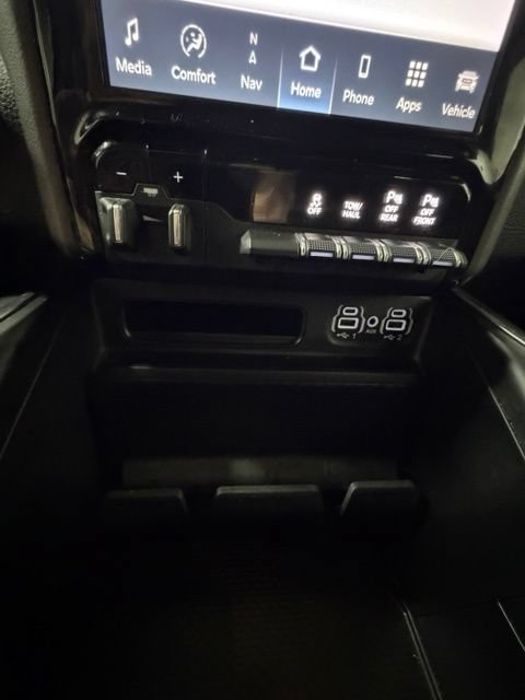 Used 2024 RAM 1500 Big Horn AWD/4WD image 17