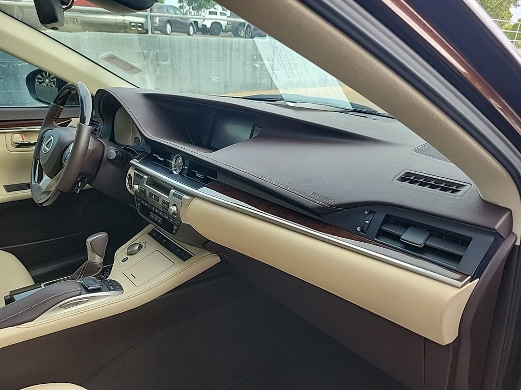 Used 2017 Lexus ES 350 w/ Navigation System Package FWD image 42