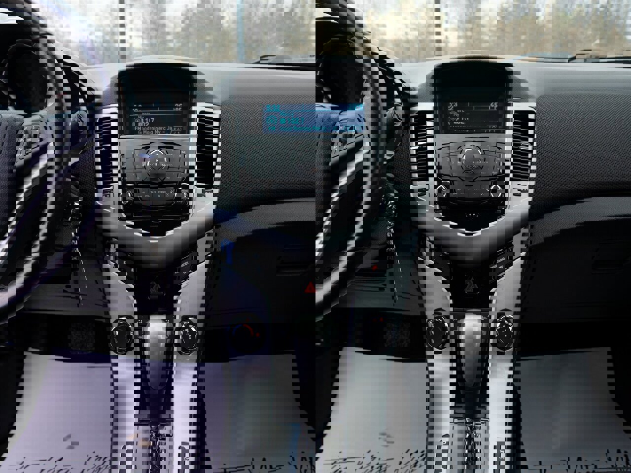 Used 2014 Chevrolet Cruze LT w/ All-Star Edition image 30