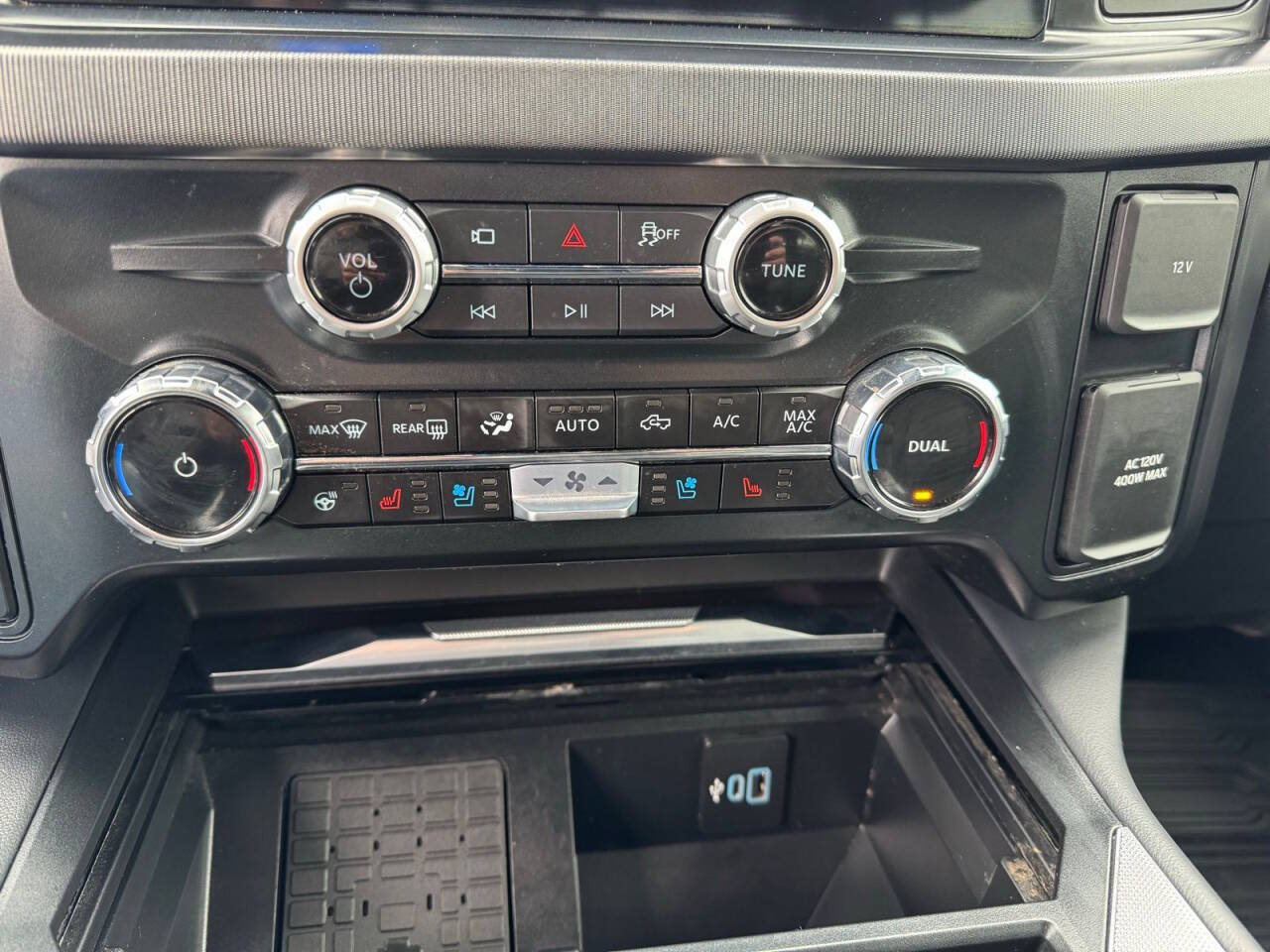 Used 2026 Ford F350 Platinum AWD/4WD image 25