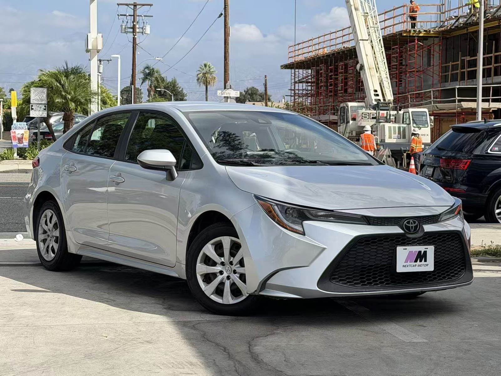 Used 2022 Toyota Corolla LE FWD image 3