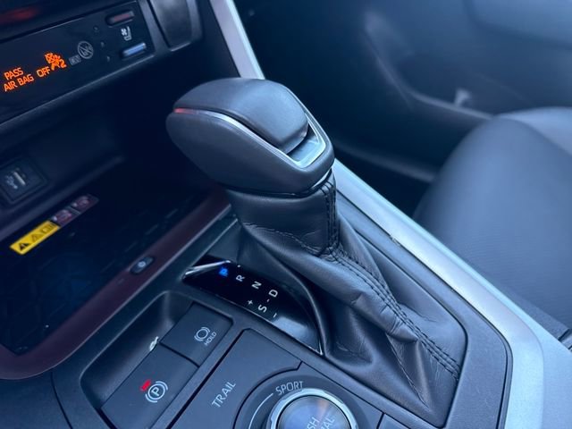 Used 2023 Toyota RAV4 Limited image 24