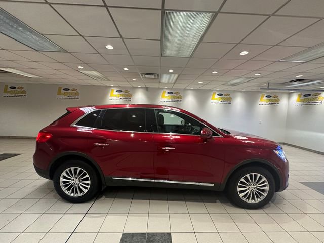 Used 2016 Lincoln MKX Select w/ Select Plus Package AWD/4WD image 3