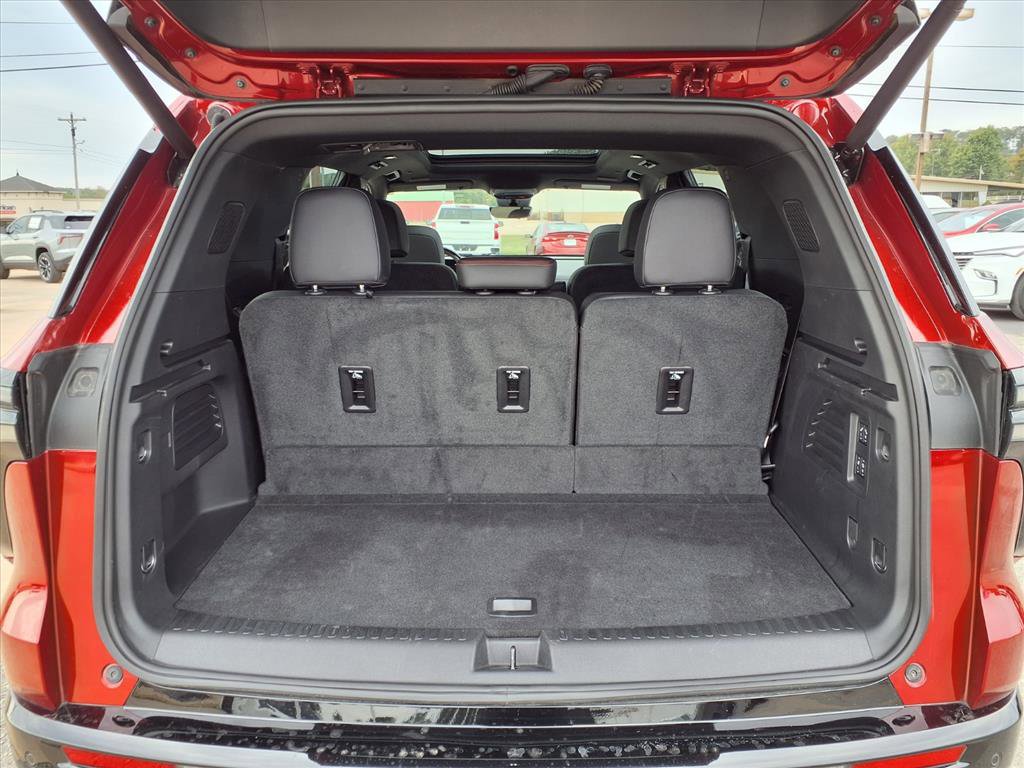 Used 2025 Chevrolet Traverse RS w/ LPO, Floor Liner Package image 21