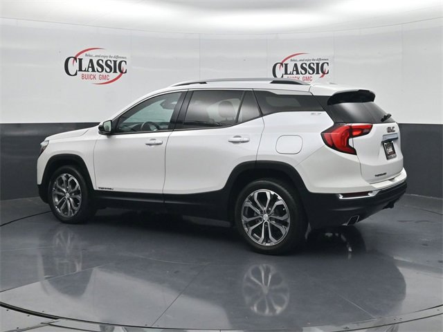 Used 2020 GMC Terrain SLT w/ Preferred Package image 2