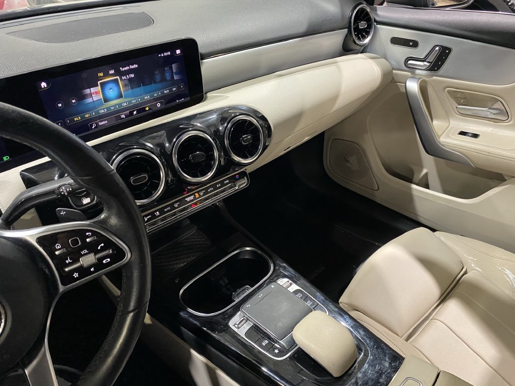 Used 2019 Mercedes-Benz A 220 image 8