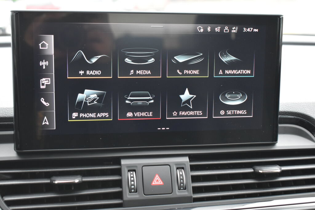 Used 2021 Audi Q5 Prestige w/ Prestige Package AWD/4WD image 11