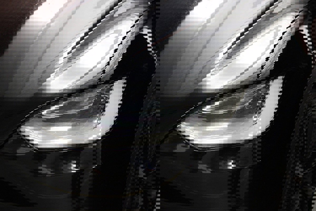 Used 2020 Tesla Model X image 4