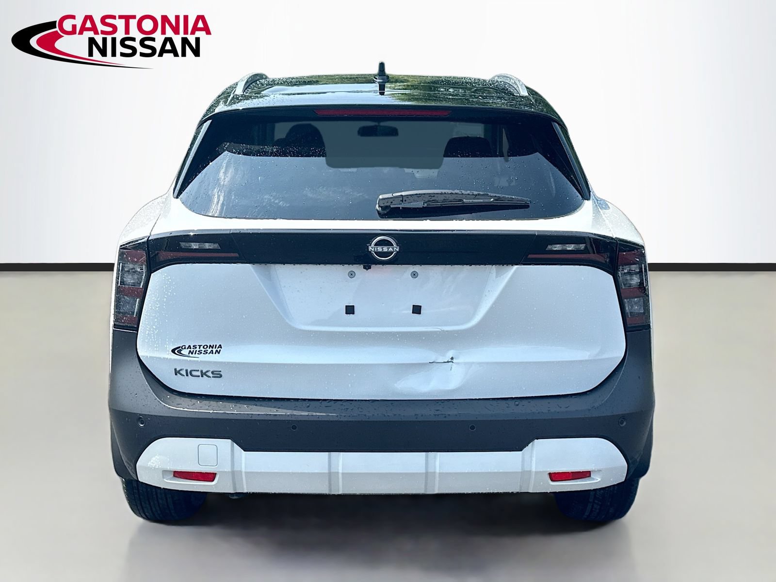 Used 2026 Nissan Kicks SV FWD image 7