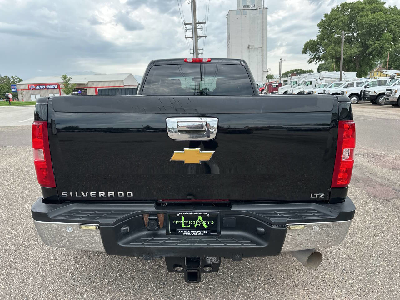 Used 2011 Chevrolet Silverado 3500 LTZ w/ LTZ Plus Package image 4