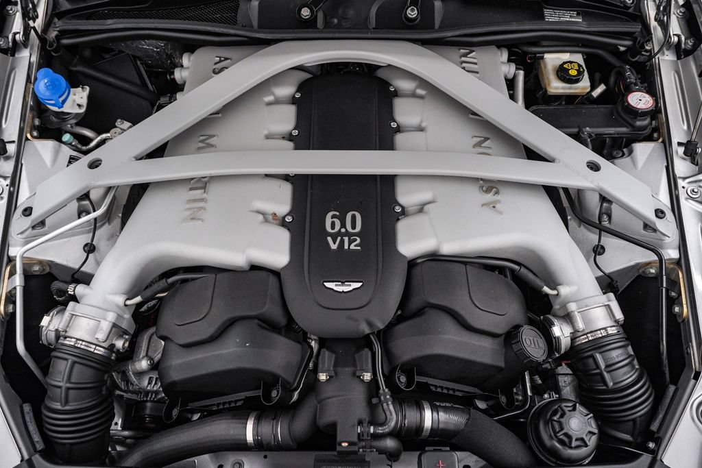 Used 2016 Aston Martin DB9 GT RWD image 40