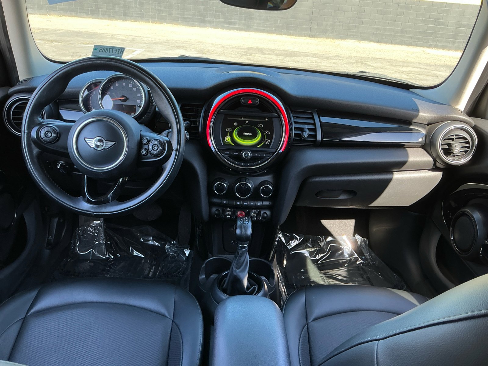 Used 2017 MINI Cooper 4-Door Hardtop FWD image 15