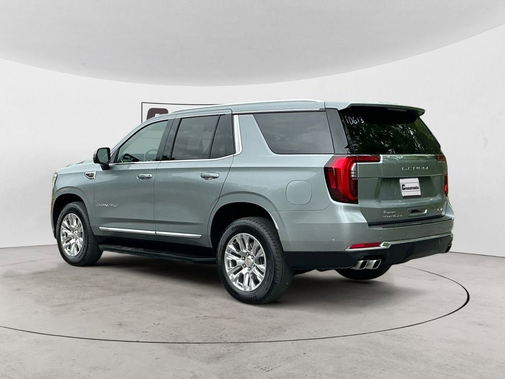 Used 2025 GMC Yukon Denali AWD/4WD image 3