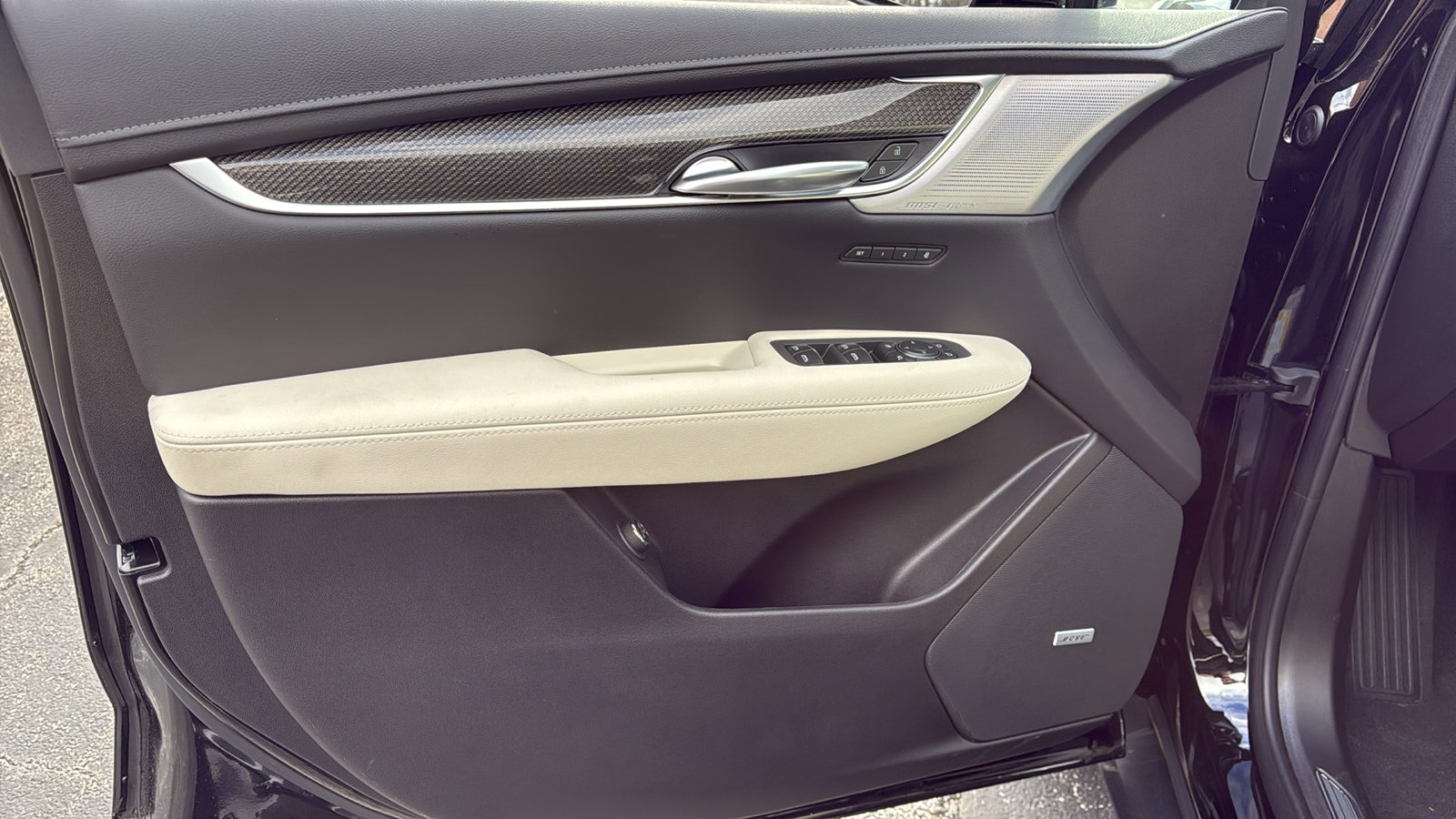 New 2025 Cadillac XT5 Sportv w/ Technology Package image 10