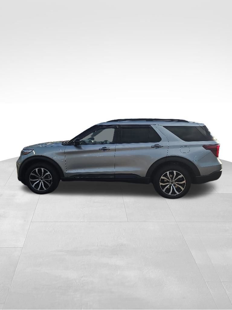Used 2022 Ford Explorer ST-Line w/ Class IV Trailer Tow Package AWD/4WD image 9