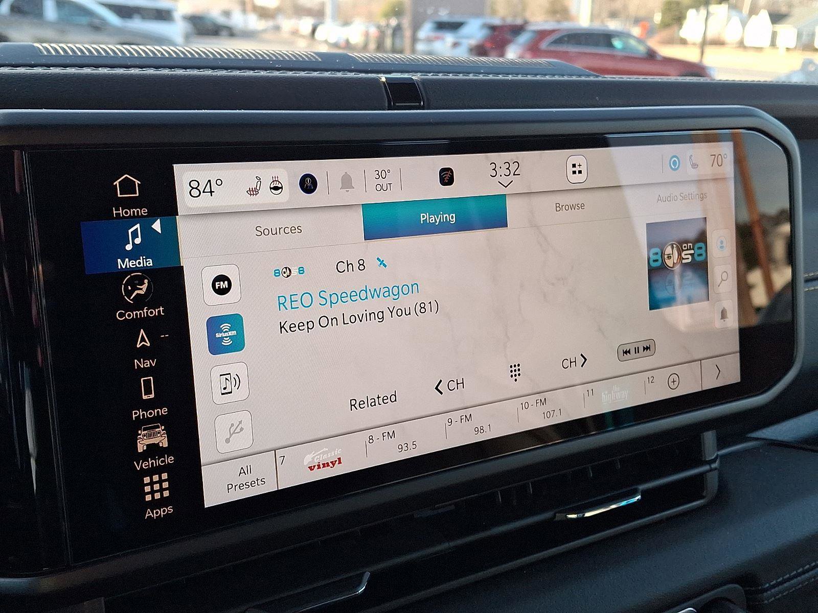 Used 2024 Jeep Wrangler Unlimited Sahara w/ Technology Group image 18