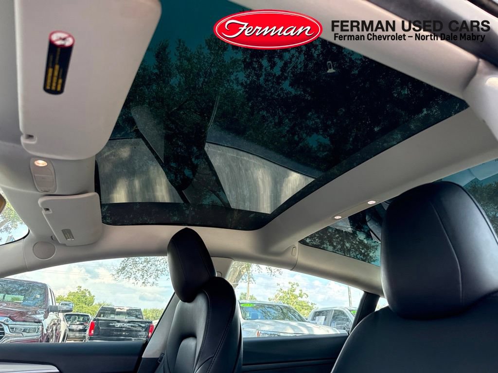 Used 2022 Tesla Model 3 Long Range AWD/4WD image 6