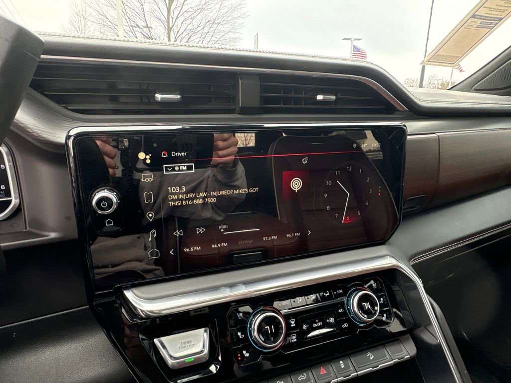 Used 2024 GMC Sierra 3500 Denali Ultimate image 23