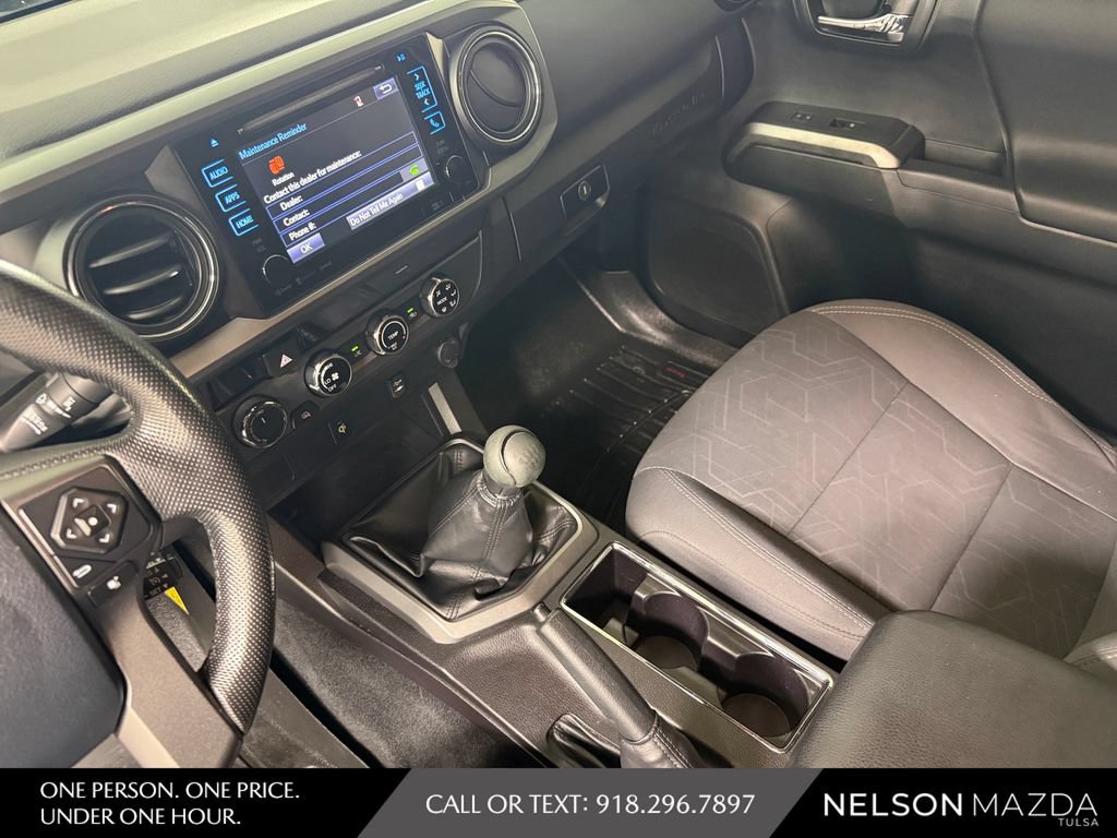 Used 2016 Toyota Tacoma TRD Sport w/ Towing Package AWD/4WD image 32