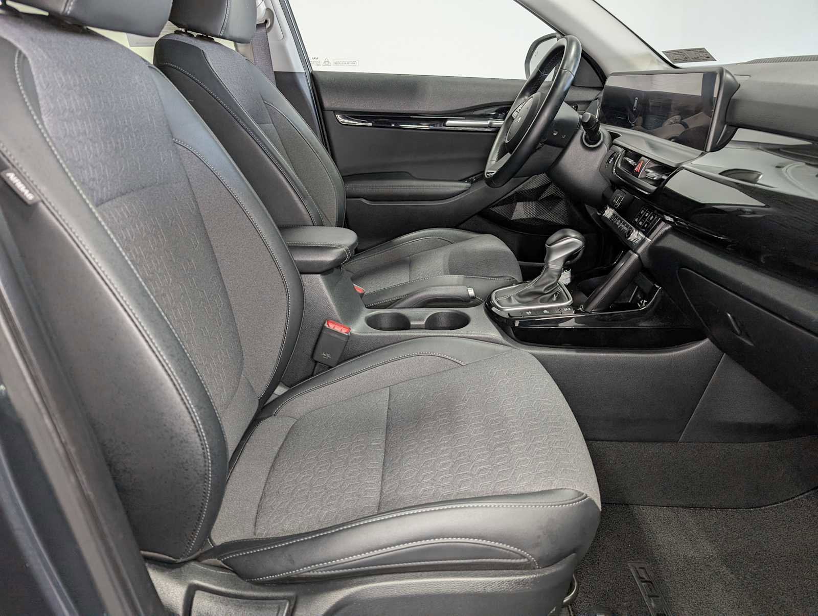 Used 2024 Kia Seltos S AWD/4WD image 41
