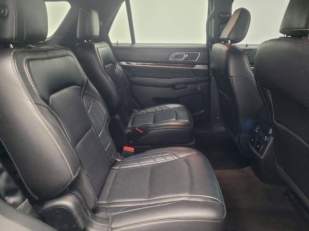 Used 2018 Ford Explorer Platinum AWD/4WD image 19