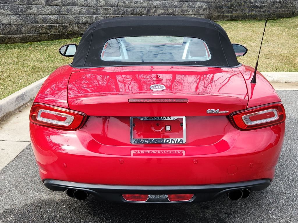 Used 2018 FIAT 124 Spider Lusso w/ Convenience Group image 17