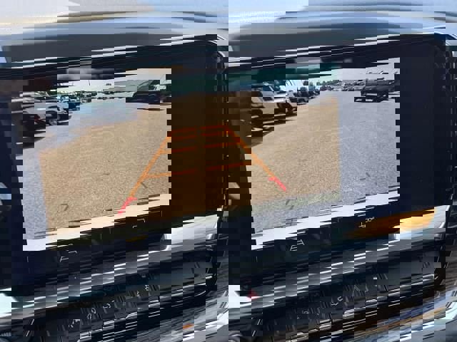 Used 2022 Chevrolet Silverado 1500 LT image 24