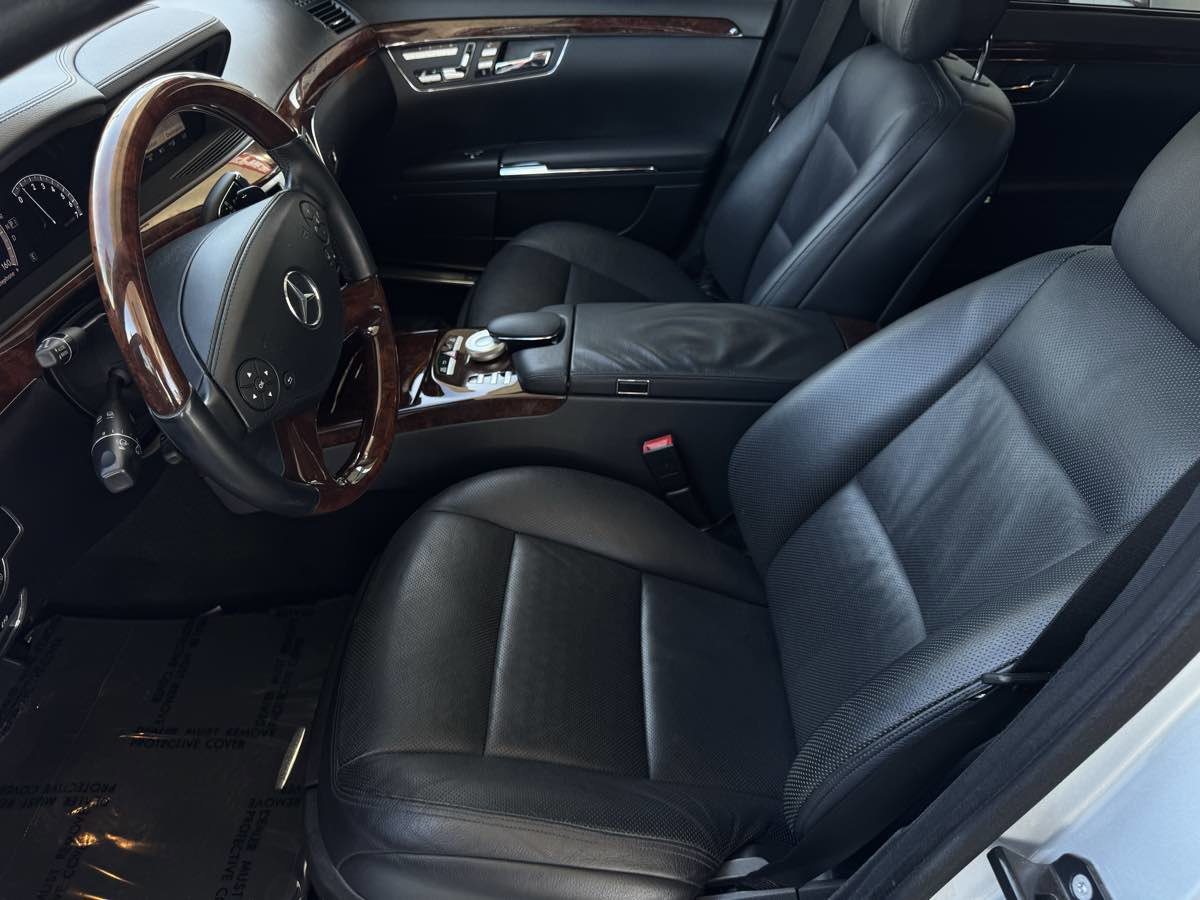 Used 2013 Mercedes-Benz S 550 Sedan image 15
