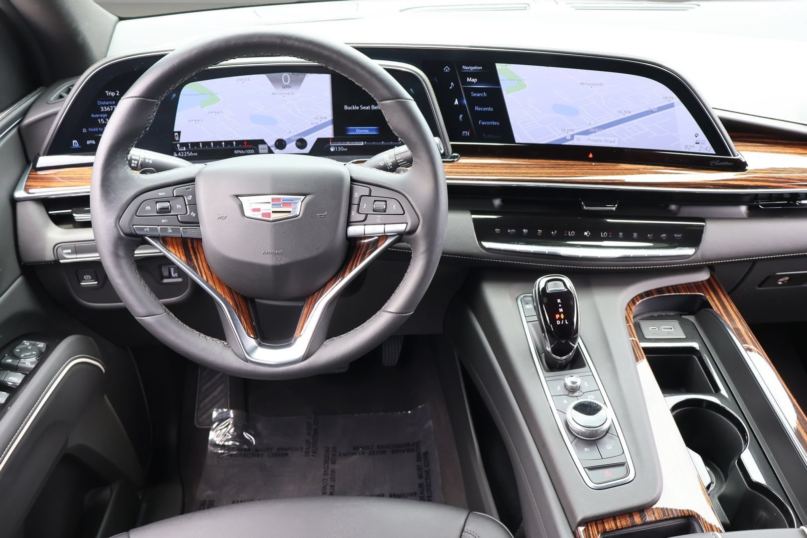 Certified 2022 Cadillac Escalade Luxury RWD image 15
