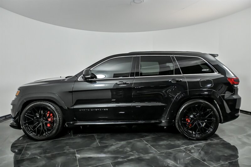 Used 2015 Jeep Grand Cherokee SRT w/ Quick Order Package 26J AWD/4WD image 6