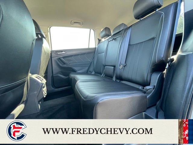Used 2023 Volkswagen Tiguan SE image 24