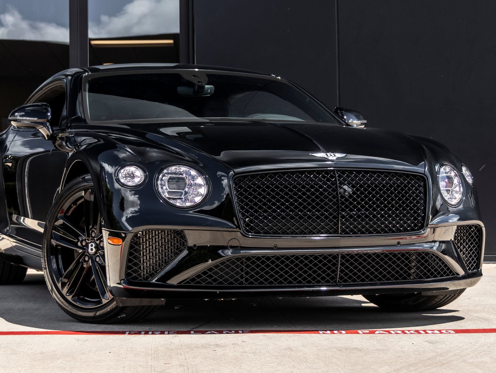 Used 2023 Bentley Continental GT Mulliner AWD/4WD image 5