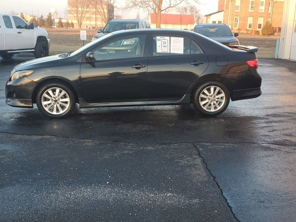 Used 2010 Toyota Corolla S image 4